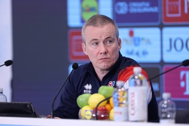 Faroe Islands press and training session: FIFA World Cup, WM, Weltmeisterschaft, Fussball 2026 Qualifiers Head Coach of Faroe Islands Eydun Klakstein speaks with a media on a press conference, PK, Pressekonferenz ahead of the training session at HNK Rijeka Stadium in Rijeka, Croatia, on November 13, 2025. ahead of the European Qualifiers for the 2026 FIFA World Cup Matchday 9 match between Croatia and Faroe Islands.  NelxPavletic PIXSELL