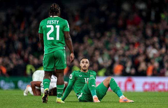 2026 FIFA World Cup, WM, Weltmeisterschaft, Fussball Qualifier Group F, Aviva Stadium, Dublin 13 11 2025 Republic of Ireland vs Portugal Ireland s Adam Idah and Festy Ebosele celebrate after the match Adam Idah and Festy Ebosele celebrate after the match 13 11 2025  Copyright: x INPHO NickxElliottx IMG_1034