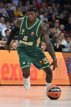 Real Madrid Vs Panathinaikos Aktor Athens in Madrid, Spain - 14 Nov 2025 Kendrick Nunn of Panathinaikos in action during the Turkish Airlines Euroleague match between Real Madrid and Panathinaikos AKTOR Athens at Movistar Arena. Final score; Panathinaikos Aktor Athen victory 77-87 Madrid Spain Copyright: xAtilanoxGarciax xSOPAxImagesx photo00241