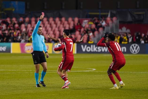 Canada v Ecuador - International Friendly, Länderspiel, Nationalmannschaft Match Ali Ahmed 11 of Canada reacts after receiving th red card at the beginning of the first half during the International Friendly match between Canada and Ecuador at BMO Filed. on November 13, 2025 in Toronto, Ontario. (Photo by Leonardo Ramirez Eyepix Group) Copyright: xLeonardoxRamirez xEyepixxGroupx LR-11113025-00852