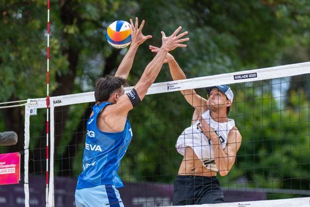 RECORD DATE NOT STATED ADELAIDE, AUSTRALIA - NOVEMBER 14: Paul Henning (Player 1, GER) during the Beach volleyball, Beachvolleyball World Championships at Adelaide on November 14, 2025 in Adelaide, Australia. Australia Copyright: xBEAUTIFULxSPORTS PeterxWeberx