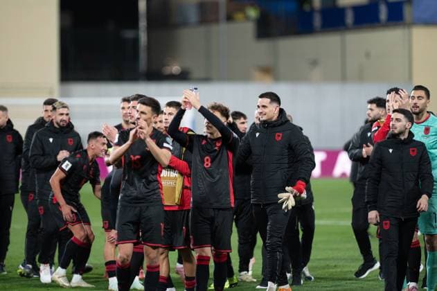 Andorra v Albania - FIFA World Cup, WM, Weltmeisterschaft, Fussball 2026 Qualifier Albanian players celebrate their victory at the end of the match in the European Qualifying round between the Andorra national team, Nationalteam and the Albania National Team at New FAF Stadium in Encamp, Andorra, on November 13, 2025. Encamp Andorra  Copyright: xWalterxCunhax originalFilename:cunhacarvalho-notitle251113_npARc.jpg
