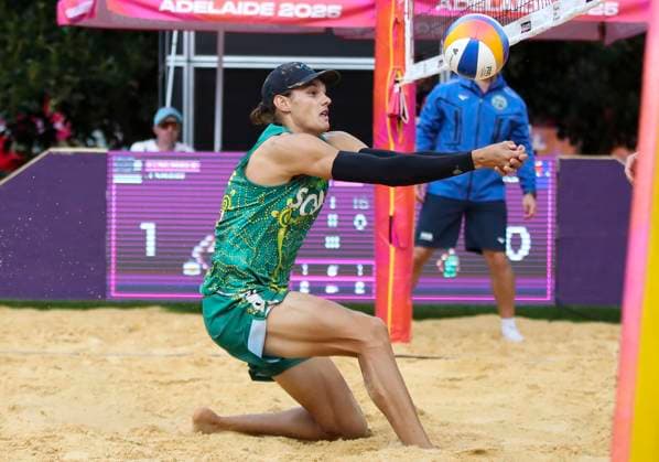 Beach volleyball, Beachvolleyball WORLD CHAMPIONSHIPS, D™Artagnan Potts and Jack Pearse of (AUS) vs Chaim Schalk and James Shaw (USA) during The Beach Volleyball World Championships at Pinky Flat in Adelaide, Friday, November 14, 2025. ( NO ARCHIVING, EDITORIAL USE ONLY ADELAIDE SOUTH AUSTRALIA AUSTRALIA  Copyright: xMATTxTURNERx 20251114110299478209