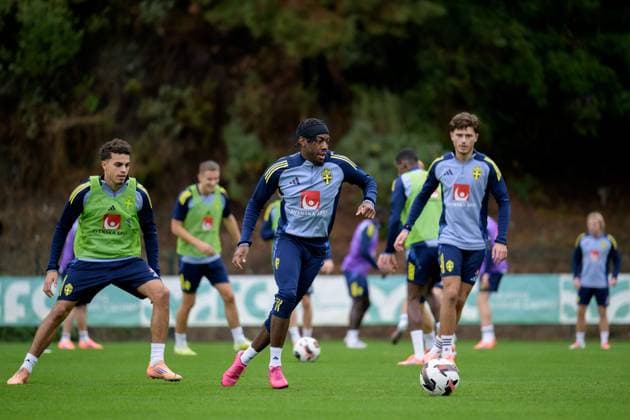 251114 Anthony Elanga of the Swedish national football team during a training session on November 14, 2025 in Marbella. Photo: Joel Marklund BILDBYRAN kod JM JM0749 bbeng fotboll football soccer fotball vm-kval FIFA World Cup, WM, Weltmeisterschaft, Fussball qualifier träning practice training sverige sweden sverige a Copyright: JOELxMARKLUND BB251114JM007
