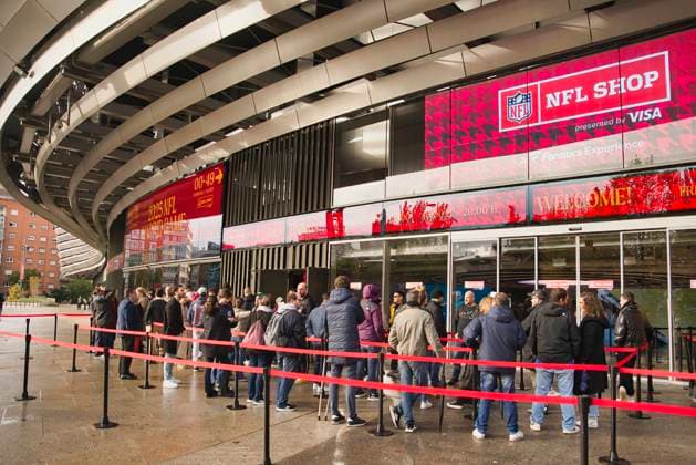 ticket sales at friday, stadium exterior view, Miami Dolphins vs Washington Commanders, American Football, National Football League, Season 2025, Week 11, 14.11.2025, Madrid Estadio Bernabeu Spain Copyright: xFootxBowl RobertoxBenitoxHernandx