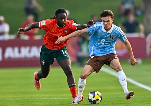 Portugal v Belgium : Round of 32- FIFA U-17 World Cup Qatar 2025 Stevan Manuel of Portugal and Arthur De Kimpe of Belgium in action during the FIFA U-17 World Cup Qatar 2025 Round of 32 match between Portugal and Belgium in Doha, Qatar, on November 14, 2025. DOHA Qatar Copyright: xNOUSHADxTHEKKAYILx