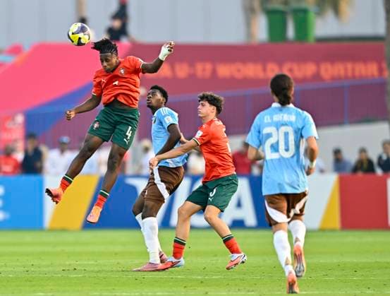 Portugal v Belgium : Round of 32- FIFA U-17 World Cup Qatar 2025 Mauro Furtado of Portugal and Mohammed El Adfaoui of Belgium in action during the FIFA U-17 World Cup Qatar 2025 Round of 32 match between Portugal and Belgium in Doha, Qatar, on November 14, 2025. DOHA Qatar Copyright: xNOUSHADxTHEKKAYILx