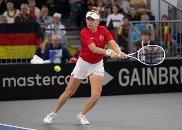 Billie Jean King Cup 2025 Play-Offs, TC Ismaning, Muenchen, Deutschland, Team Turkiye, Berfu Cengiz (TUR) Tennis - Billie Jean King Cup 2025 - ITF Billie Jean King Cup - TC Ismaning - Ismaning - Bayern - Deutschland - 14 November 2025. Copyright: xJuergenxHasenkopfx