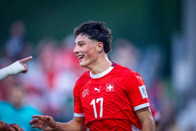 Fußball, U17 WM, Schweiz - Ägypten Fussball FIFA U17, U 17 U 17 Weltmeisterschaft Katar 2025 - Schweiz vs Ägypten - Achtelfinale, Spiel 80: Ethan Bruchez (Schweiz, 17) Freude, Emotionen, Jubel Copyright: xRedhaxHosnixSegganix