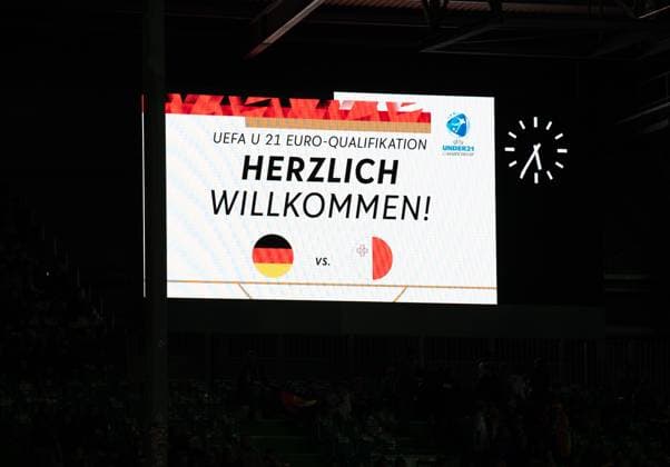Fussball, Nachwuchs, Saison 2025 26, U21, U 21 EM-Qualifikation (Gruppe F, 6. Spieltag) in Fürth, Deutschland - Malta, Anzeigetafel mit Paarung, 14.11 2025, Copyright: xSebastianxRäppold MatthiasxKochx