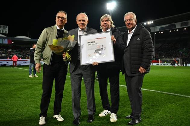 14.11.2025 - Fussball - Länderspiel Qualifikation Europameisterschaft : Deutschland GER DEU BRD - Malta MLT - - xwoxzix - Verabschiedung Hermann Gerland
