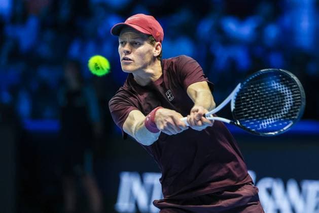 Jannik Sinner of Italy vs Ben Shelton of United States - Nitto ATP, Tennis Herren FINALS 2025 Turin - 14 11 2025 Jannik Sinner of Italy seen in actions during Men s Singles Group Stage match against Ben Shelton of United States on day six of the Nitto ATP Finals 2025 at Inalpi Arena in Turin Copyright: xBEAUTIFULxSPORTS Carabellix