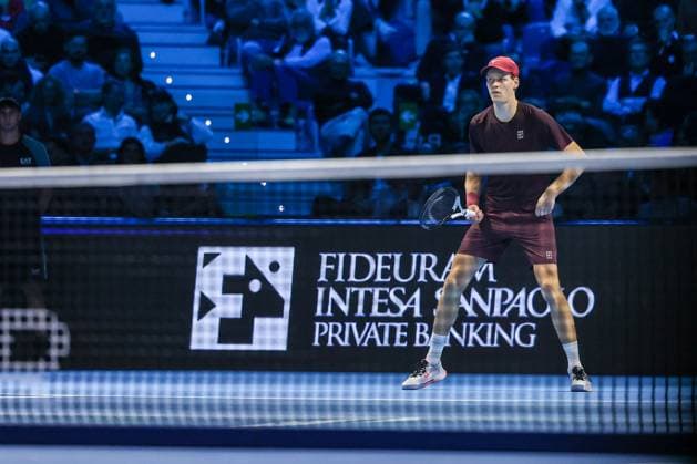 Jannik Sinner of Italy vs Ben Shelton of United States - Nitto ATP, Tennis Herren FINALS 2025 Turin - 14 11 2025 Jannik Sinner of Italy seen in actions during Men s Singles Group Stage match against Ben Shelton of United States on day six of the Nitto ATP Finals 2025 at Inalpi Arena in Turin Copyright: xBEAUTIFULxSPORTS Carabellix