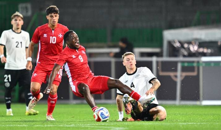 14.11.2025 - Fussball - Länderspiel Qualifikation Europameisterschaft : Deutschland GER DEU BRD - Malta MLT - - xwoxzix - Jake Grech (10, Malta ) Basil Tuma (9, Malta ) Finn Jeltsch (4, Deutschland )