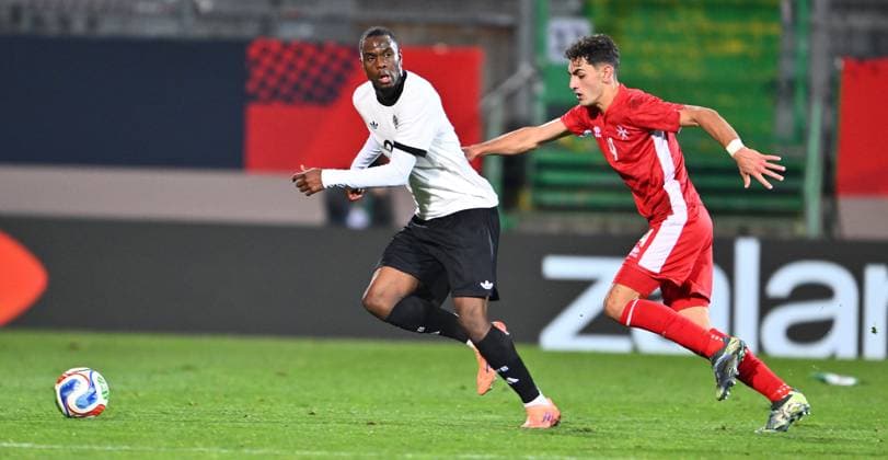 14.11.2025 - Fussball - Länderspiel Qualifikation Europameisterschaft : Deutschland GER DEU BRD - Malta MLT - - xwoxzix - Ilyas Ansah (20, Deutschland ) Jake Vassallo (4, Malta )