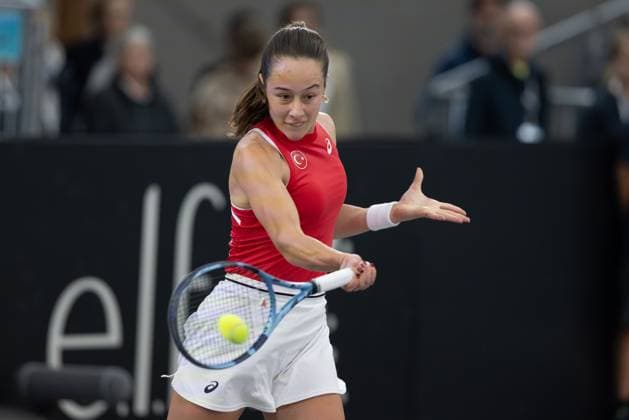 Billie Jean King Cup 2025 Play-Offs, TC Ismaning, Muenchen, Deutschland, Eroeffnungsfeier, Team Turkiye, Zeynep Sonmez (TUR) Tennis - Billie Jean King Cup 2025 - ITF Billie Jean King Cup - TC Ismaning - Ismaning - Bayern - Deutschland - 14 November 2025. Copyright: xJuergenxHasenkopfx
