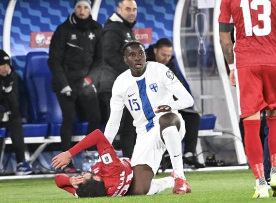 Malta s Juan Corbalan (L) and Finland s Ryan Mahuta during the FIFA World Cup, WM, Weltmeisterschaft, Fussball 2026 Group G European qualification football match between Finland and Malta in Helsinki, Finland, on November 14, 2025. Helsinki Finland LKFTJK20251114193015TUIS  Copyright: xHeikkixSaukkomaax LKFTJK20251114193015TUIS