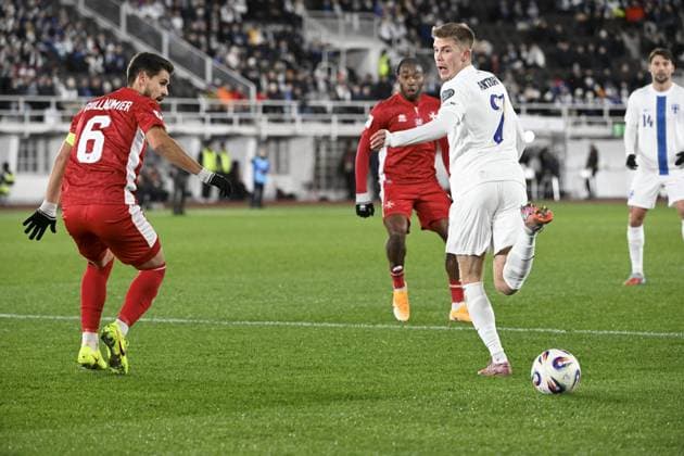 Malta s Matthew Guillaumier (L) and Finland s Oliver Antman (7) during the FIFA World Cup, WM, Weltmeisterschaft, Fussball 2026 Group G European qualification football match between Finland and Malta in Helsinki, Finland, on November 14, 2025. Helsinki Finland LKFTJK20251114194202EENM  Copyright: xHeikkixSaukkomaax LKFTJK20251114194202EENM