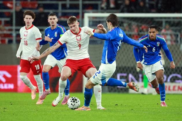Fußball, U21 EM Quali, Polen - Italien 14.11.2025 SZCZECIN , STADION IM. FLORIANA KRYGIERA PILKA NOZNA (FOOTBALL) UEFA ELIMINACJE MISTRZOSTW EUROPY U21, U 21 (UEFA UNDER 21 CHAMPIONSCHIP QUALIFYING ROUND ) MECZ POLSKA - WLOCHY ( POLAND - ITALY ) NZ WIKTOR BOGACZ FOTO JAKUB PIASECKI CYFRASPORT NEWSPIX.PL --- newspix.pl 