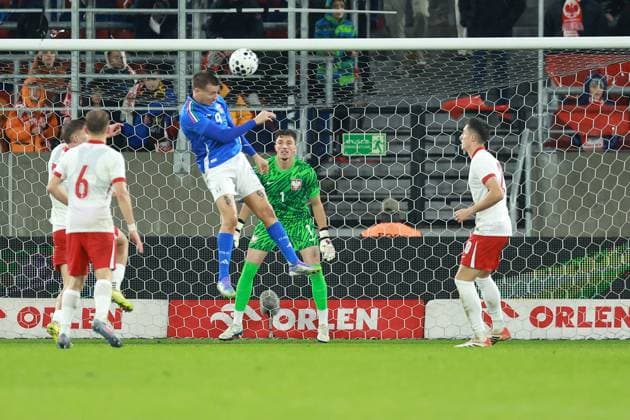 Fußball, U21 EM Quali, Polen - Italien SZCZECIN 14.11.2025 MECZ ELIMINACJI MLODZIEZOWYCH MISTRZOSTW EUROPY U21, U 21 POLSKA - WLOCHY --- UEFA EUROPEAN UNDER-21 CHAMPIONSHIP 2027 QUALIFYING ROUND FOOTBALL MATCH: POLAND - ITALY NZ W BRAMCE SLAWOMIR ABRAMOWICZ IN A GOAL SLAWOMIR ABRAMOWICZ FOT. KRZYSZTOF CICHOMSKI NEWSPIX.PL --- newspix.pl 