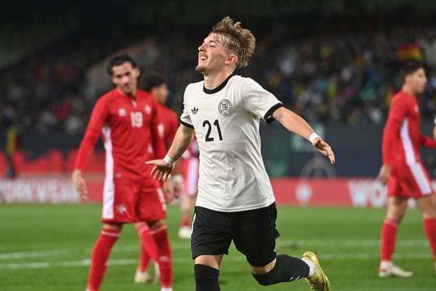 Torjubel Lennart Karl (GER) nach Tor zum 2-0,Aktion,Jubel,Freude,Begeisterung, Fussball U 21 Laenderspiel EM-Qualifikation, Gruppenphase , Deutschland (GER) - Malta (MLT) am 14.11.2025 Sportpark Ronhof. Â