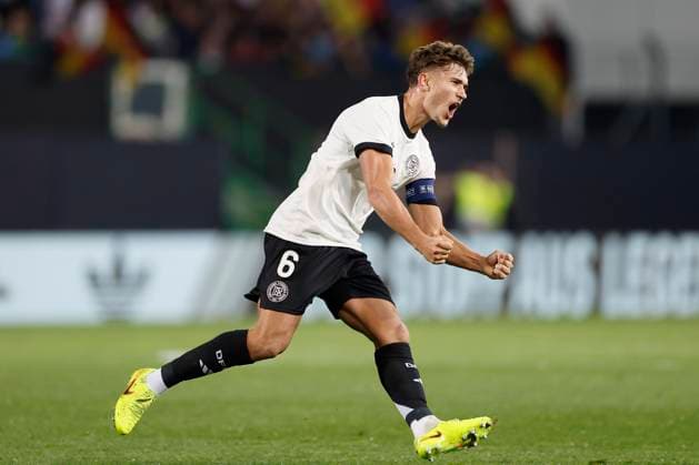 From left to right: Torschuetze, Scorer Tom Bischof (Germany, 6), Jubel nach seinem Tor zum 4:0, jubelnd, bejubelt, jubelt, jubeln, Cheers after the goal, cheering, celebrated, cheers, cheering, emotions November 14, 2025, Football, U21, U 21 European Championship, EM, Europameisterschaft Qualification, Deutschland - Malta, GER, Fuerth, Sportpark Ronhof . Copyright: HMBxMedia xHeikoxBecker