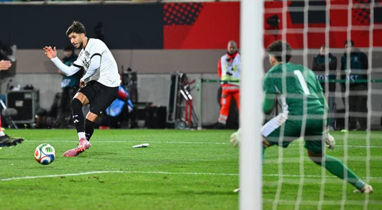14.11.2025 - Fussball - Länderspiel Qualifikation Europameisterschaft : Deutschland GER DEU BRD - Malta MLT - - xwoxzix - Muhammed Damar (10, Deutschland ) erzielzt Treffer Tor Torschuß zum 6:0