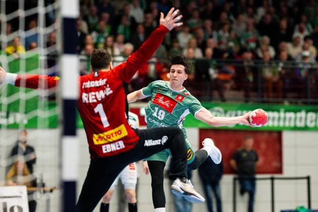 14.11.2025 - Handball, 2025 2026, 1. Bundesliga, 12. Spieltag, GWD Minden - SC DHfK Leipzig: (L-R) Domenico Ebner (Leipzig), Jakub Sterba (Minden)
