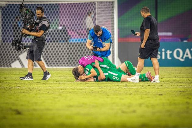 Fussball FIFA U17, U 17 U 17 Weltmeisterschaft Katar 2025 - Republik Irland vs Kanada - Irland und Torhüter Alex NOONAN gewinnen im Elfmeterschiessen gegen Kanada - Freude, Jubel, Emotionen Copyright: xRedhaxHosnixSegganix
