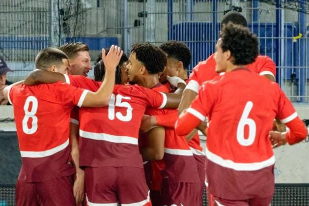 Alessandro Vogt (19 Switzerland U21, U 21 celebrates after scoring his team s first goal with teammates during the UEFA U21 EURO 2027 Qualifying round match match between Switzerland U21 and France U21 at Stade de la Tuiliere in Lausanne, Switzerland Lausanne Lausanne, Switzerland, November 14 2025 : Switzerland Switzerland Copyright: xGiuseppexVelletrix xSPPx