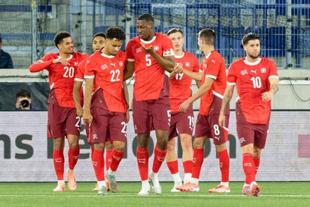 Alessandro Vogt (19 Switzerland U21, U 21 celebrates after scoring his team s first goal with teammates during the UEFA U21 EURO 2027 Qualifying round match match between Switzerland U21 and France U21 at Stade de la Tuiliere in Lausanne, Switzerland Lausanne Lausanne, Switzerland, November 14 2025 : Switzerland Switzerland Copyright: xGiuseppexVelletrix xSPPx