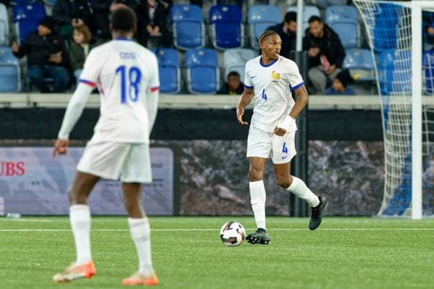 Jeremy Jacquet (4 France U21, U 21 in action (close up) during the UEFA U21 EURO 2027 Qualifying round match match between Switzerland U21 and France U21 at Stade de la Tuiliere in Lausanne, Switzerland Lausanne Lausanne, Switzerland, November 14 2025 : Switzerland Switzerland Copyright: xGiuseppexVelletrix xSPPx