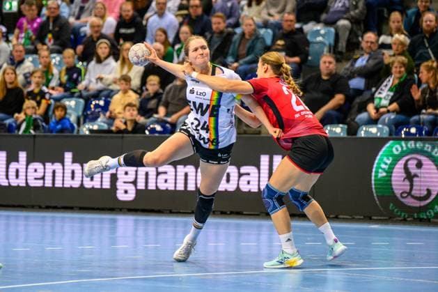 Handball Frauen EHF European League Women Qualifikationsrunde 3 Saison 2025 2026 VfL Oldenburg vs. HC Dalmatinka Ploce 14.11.2025 Wolff, Laurentia (24, VfL Oldenburg)