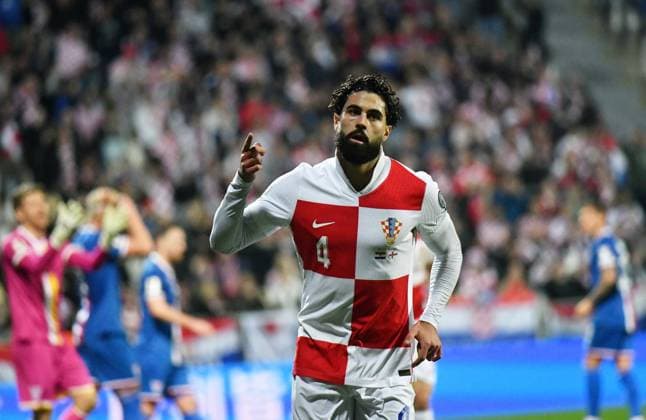 Croatia, Rijeka, 141125. Rujevica Stadium. Football match for the 2026 FIFA World Cup, WM, Weltmeisterschaft, Fussball qualifiers, Croatia - Faroe Islands. In the photo: Josko Gvardiol celebrates a goal. Photo: Damir Skomrlj CROPIX Copyright: xxDamirxSkomrljx hrvatska_farski_otoci18-141125