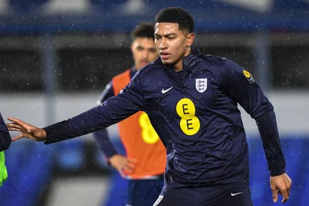 England U21, U 21 v Republic of Ireland U21, UEFA European Under-21 Championship Qualification, St Andrews @ Knighthead Park, Birmingham, UK - 14 November 2025 Jobe Bellingham of England U21 during the pre match warm up , UK NEWSPAPERS OUT Copyright: xRichardxBowcottx