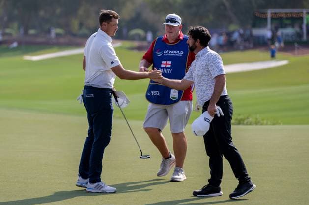 Ludvig Aberg (SWE), John Parry (ENG) Round 2 of the DP World Tour Championship 2025, held at the Jumeirah Golf Estate, Earth Course, Dhabi, United Arab Emerites. 13-16 November 2025. Dubai United Arab Emerites DP World Tour, Dp World Tour Championship 2025, Golf x11290x