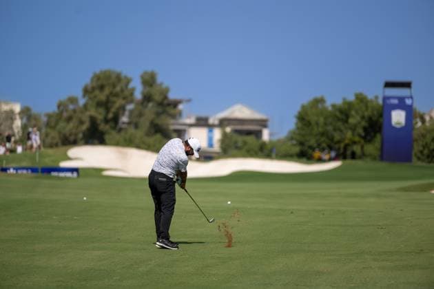 John Parry (ENG) Round 2 of the DP World Tour Championship 2025, held at the Jumeirah Golf Estate, Earth Course, Dhabi, United Arab Emerites. 13-16 November 2025. Dubai United Arab Emerites DP World Tour, Dp World Tour Championship 2025, Golf x11290x