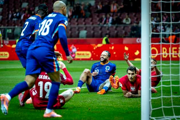 Netherlands forwarder Memphis Depay during the match FOOTBALL - EUROPEAN QUALIFIERS - POLAND - NETHERLANDS at the PGE Narodowy (National Stadium) for the FIFA World Cup, WM, Weltmeisterschaft, Fussball 2026 UEFA Qualifiers - Group G - Matchday 9 season 2025-2026 in WARSAW, Poland on 14 november 2025, (photo by Stefan Koops EYE4images DeFodi Images)