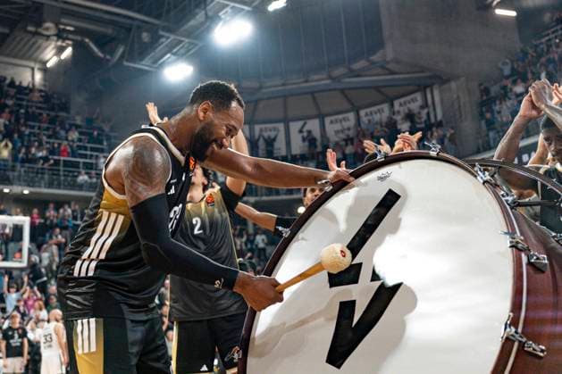 BASKETBALL : EuroLeague - LDLC ASVEL - Partizan Belgrade - Villeurbanne - 14 11 25 David Lighty est dÃ sormais le 2eme meilleur marqueur de la LDLC ASVEL Ã l™astroballe de Villeurbanne, le 14 11 2025. Photo Sandrine Thesillat PsNewZ  Copyright: xSandrinexThesillatx