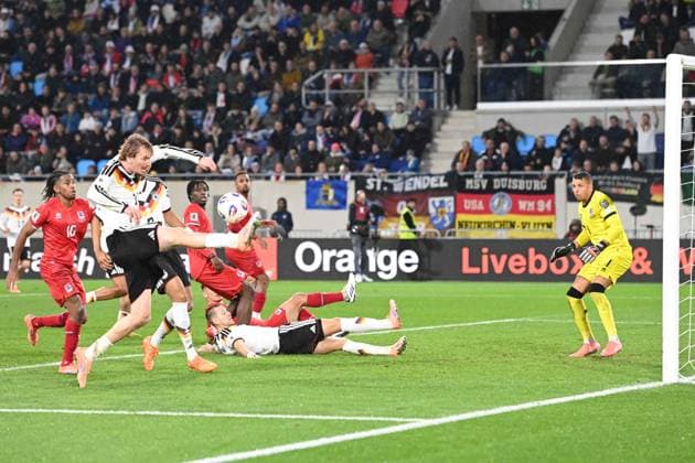 Nick WOLTEMADE (GER) vergibt diese Torchance und verpasst damit einen Hattrick, Aktion, Einzelaktion Luxemburg (LUX - Deutschland (GER) 0-2 Fussball Laenderspiel, WM Qualifikation Europa Gruppe A, Spieltag 9, matchday9, am 14.1.2025, Stade de Luxembourg, Luxemburg, Â