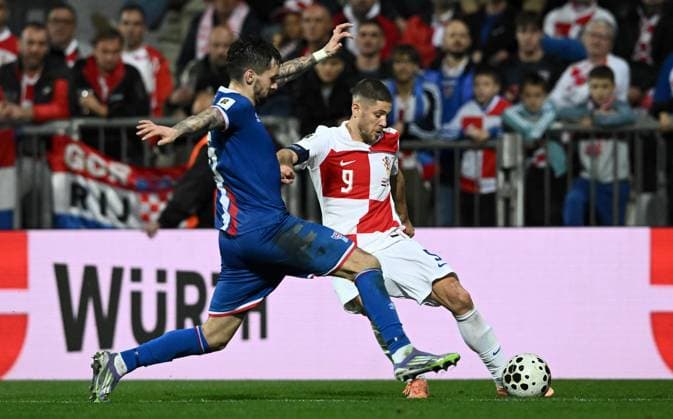 Croatia v Faroe Islands - FIFA World Cup, WM, Weltmeisterschaft, Fussball 2026 Qualifier RIJEKA, CROATIA - NOVEMBER 14: Andrej Kramaric of Croatia in action during the FIFA World Cup 2026 qualifier match between Croatia and Faroe Islands at HNK Rijeka Stadium on November 14, 2025 in Rijeka, Croatia.  MarkoxLukunic PIXSELL