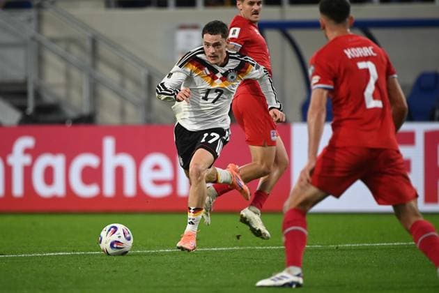 Florian WIRTZ (GER) - gegen Seid KORAC (LUX) Aktion, Zweikampf, Luxemburg (LUX - Deutschland (GER) Fussball Laenderspiel, WM Qualifikation Europa Gruppe A, Spieltag 9, matchday9, am 14.1.2025, Stade de Luxembourg, Luxemburg, Â