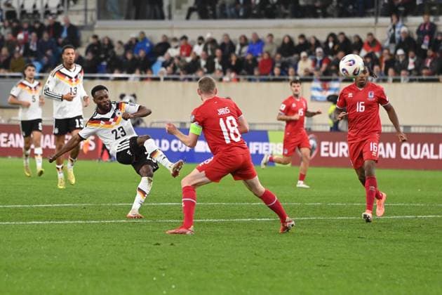 Torchance von Ridle BAKU (GER) gegen Mathias OLESEN (LUX) Aktion, Zweikampf, Luxemburg (LUX - Deutschland (GER) 0-2 Fussball Laenderspiel, WM Qualifikation Europa Gruppe A, Spieltag 9, matchday9, am 14.1.2025, Stade de Luxembourg, Luxemburg, Â