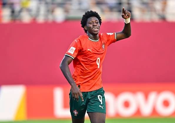 Portugal v Belgium : Round of 32- FIFA U-17 World Cup Qatar 2025 Anisio Cabral of Portugal celebrates after scoring the second goal during the FIFA U-17 World Cup Qatar 2025 Round of 32 match between Portugal and Belgium in Doha, Qatar, on November 14, 2025. DOHA Qatar Copyright: xNOUSHADxTHEKKAYILx