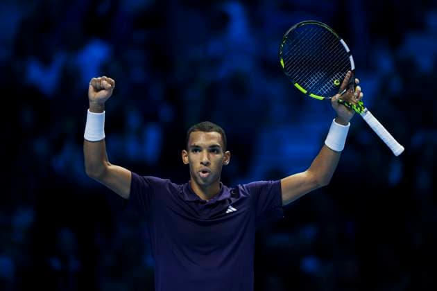 Nitto ATP, Tennis Herren Finals 2025 - Day Six Felix Auger-Aliassime of Canada celebrates the victory at the end of his round robin singles match against Alexander Zverev of Germany during day six of the Nitto ATP Finals 2025. Felix Auger-Aliassime won 6-4, 7-6(4). Turin Italy Copyright: xNicolòxCampox
