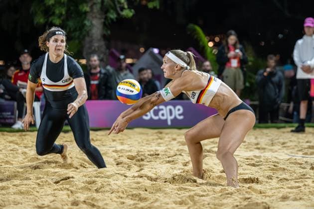 RECORD DATE NOT STATED Beach volleyball, Beachvolleyball World Championships Adelaide, Australia 14.11.2025 ADELAIDE, AUSTRALIA - NOVEMBER 14: Sandra Ittlinger (Player 1, GER), Anna-Lena Grüne (Player 2 during the Beach Volleyball World Championships at Adelaide on November 14, 2025 in Adelaide, Australia. Copyright: xBEAUTIFULxSPORTS PeterxWeberx
