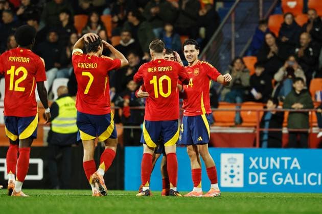Miguel Carvalho (ESP), NOVEMBER 14, 2025 - Football Soccer : Carvalho celebrate with team players after his goal during UEFA Under-21 Championship 2027 qualifying round match between U21, U 21 Spain - U21 San Marino at the Estadio Angel Carro in Lugo, Spain. Noxthirdxpartyxsales  aflo_310442552