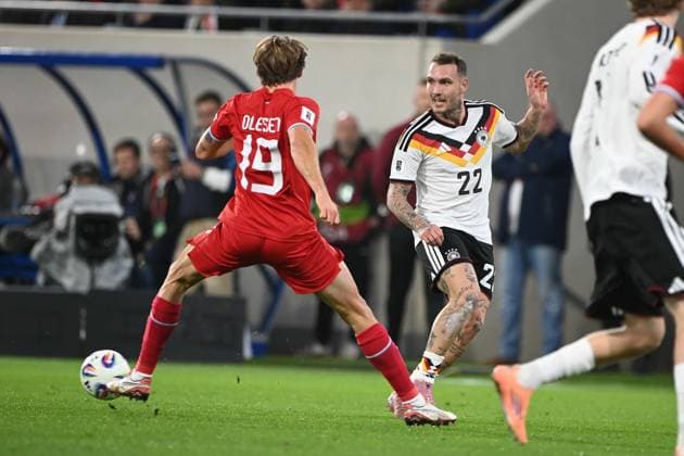 David RAUM (GER) gegen Mathias OLESEN (LUX) Aktion, Zweikampf, Luxemburg (LUX - Deutschland (GER) 0-2 Fussball Laenderspiel, WM Qualifikation Europa Gruppe A, Spieltag 9, matchday9, am 14.1.2025, Stade de Luxembourg, Luxemburg, Â