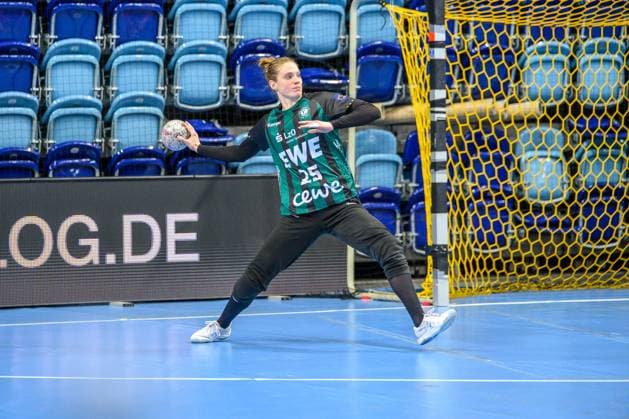 Handball Frauen EHF European League Women Qualifikationsrunde 3 Saison 2025 2026 VfL Oldenburg vs. HC Dalmatinka Ploce 14.11.2025 Madita Kohorst (25, VfL Oldenburg)