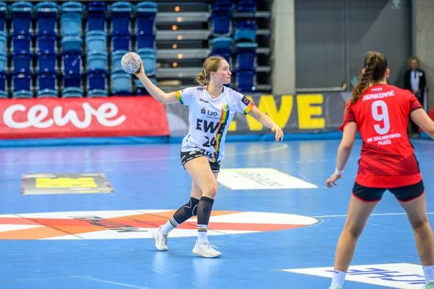 Handball Frauen EHF European League Women Qualifikationsrunde 3 Saison 2025 2026 VfL Oldenburg vs. HC Dalmatinka Ploce 14.11.2025 Laurentia Wolff (24, VfL Oldenburg)